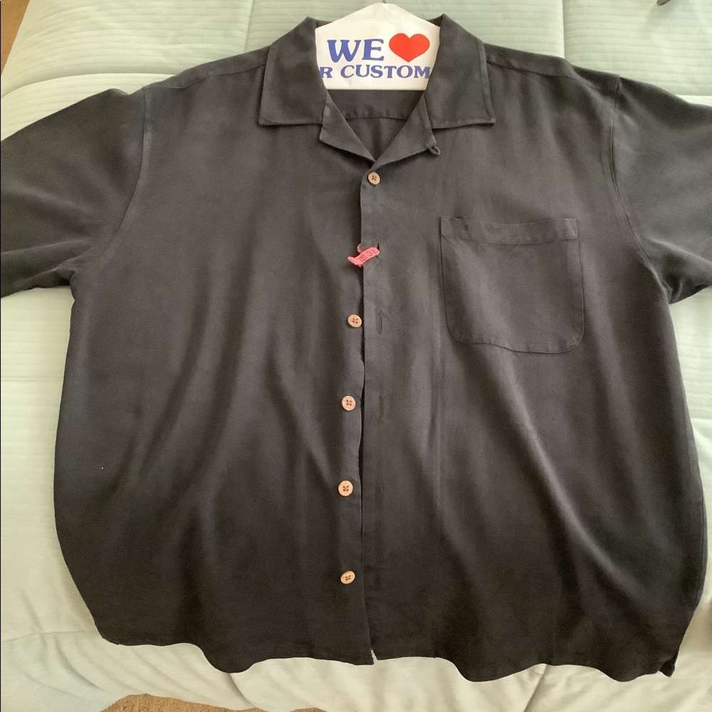 Tommy Bahama Size Large Camp Shirt Black. Freshly Laundered with laundry tag.